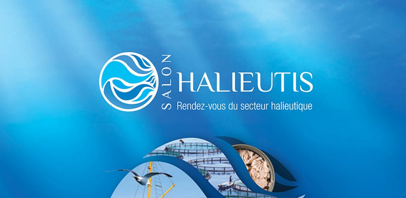 Experts discussing sustainable fishing strategies during a seminar at the Halieutis Fair 2025